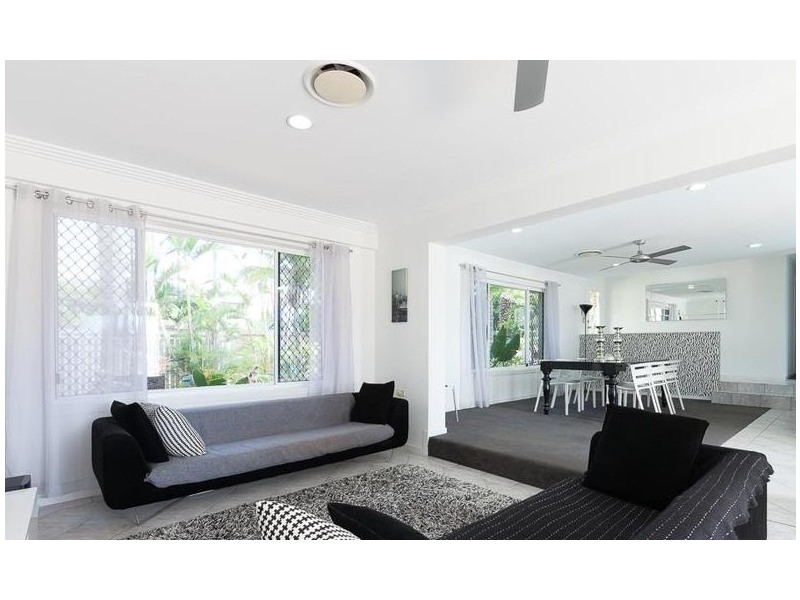 Broadbeach Waters QLD 4218