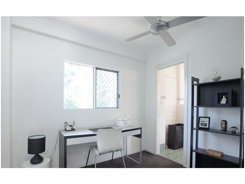 Broadbeach Waters QLD 4218