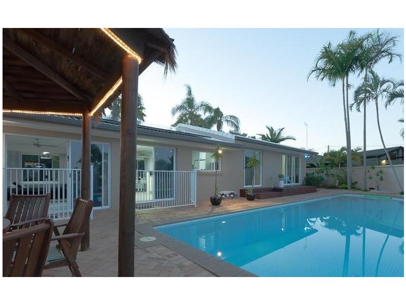 Broadbeach Waters QLD 4218