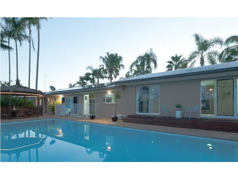 Broadbeach Waters QLD 4218