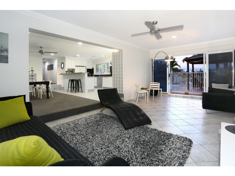 Broadbeach Waters QLD 4218