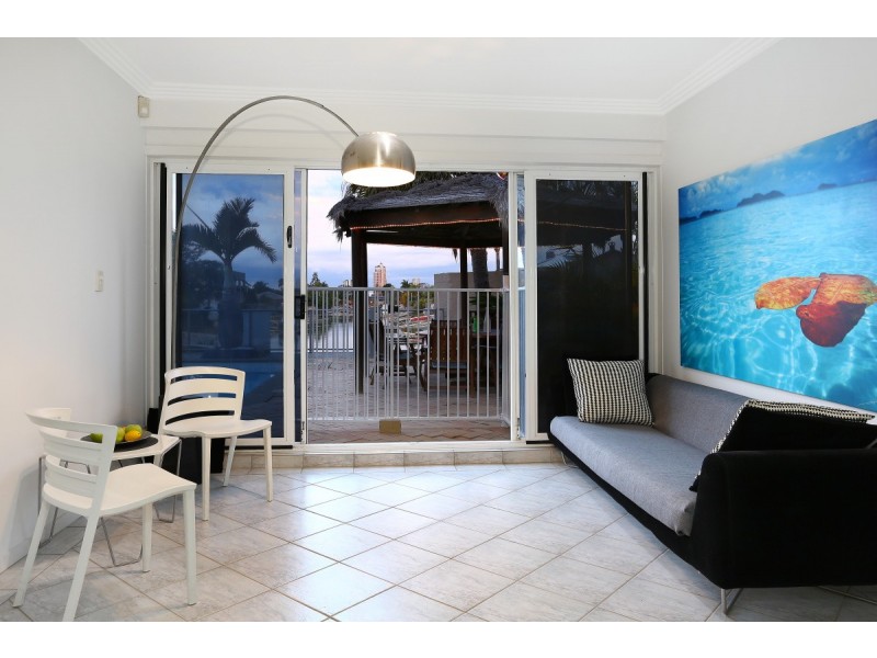 Broadbeach Waters QLD 4218