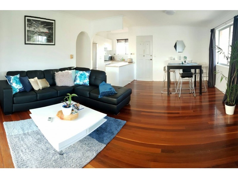 4/14 Chelsea Ave, Broadbeach QLD 4218