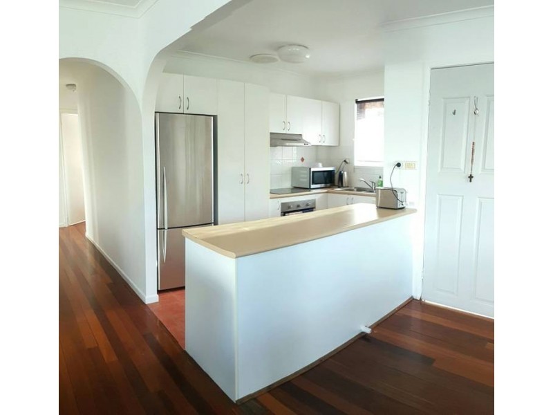 4/14 Chelsea Ave, Broadbeach QLD 4218