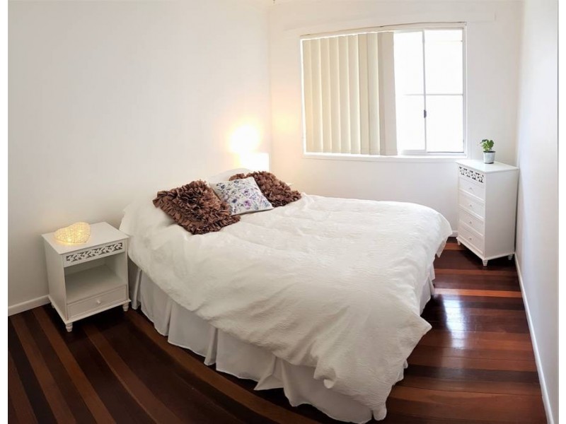 4/14 Chelsea Ave, Broadbeach QLD 4218