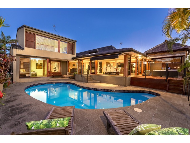 96 Gibraltar Drive, Isle Of Capri QLD 4217