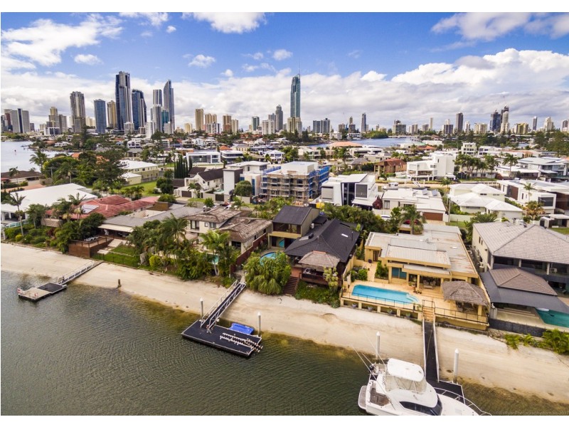 96 Gibraltar Drive, Isle Of Capri QLD 4217