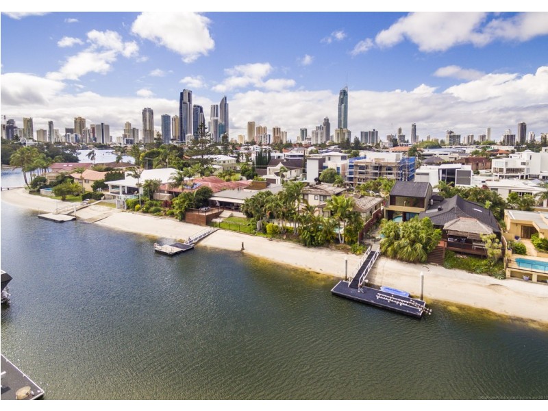 96 Gibraltar Drive, Isle Of Capri QLD 4217
