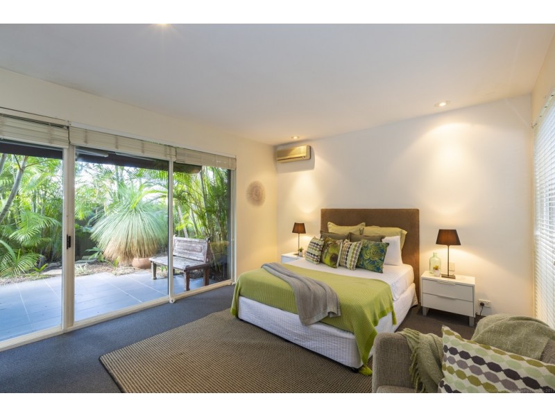 96 Gibraltar Drive, Isle Of Capri QLD 4217