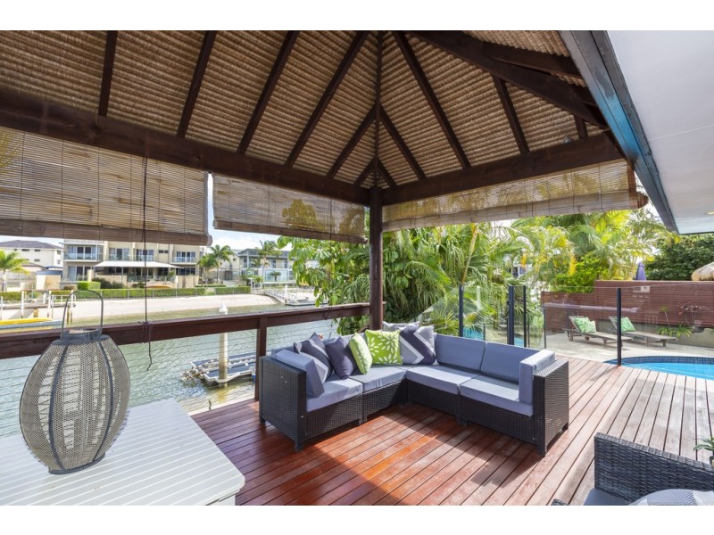 96 Gibraltar Drive, Isle Of Capri QLD 4217