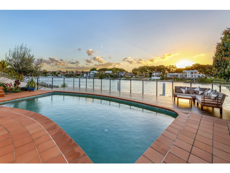 23 Sir Bruce Small Boulevard, Benowa Waters QLD 4217
