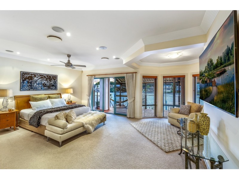 23 Sir Bruce Small Boulevard, Benowa Waters QLD 4217