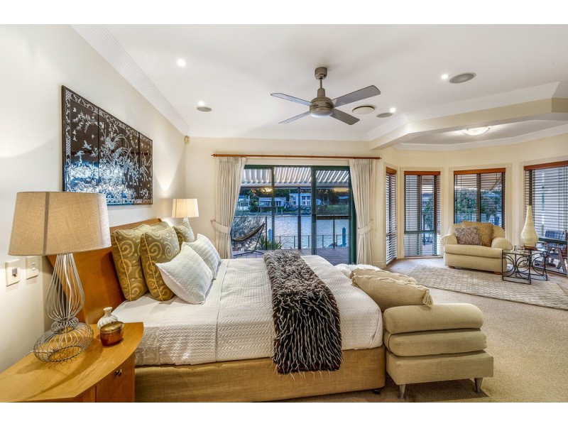 23 Sir Bruce Small Boulevard, Benowa Waters QLD 4217