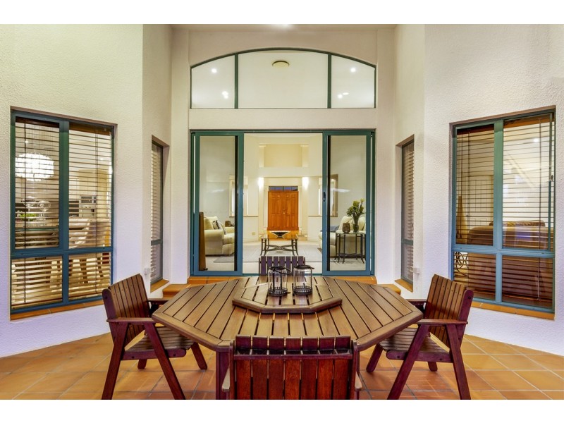 23 Sir Bruce Small Boulevard, Benowa Waters QLD 4217