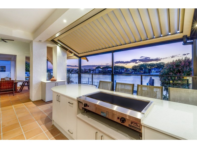 23 Sir Bruce Small Boulevard, Benowa Waters QLD 4217