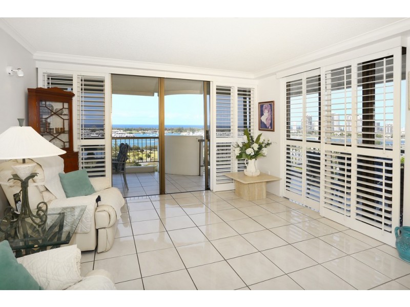 13E/10 Marine Parade, Southport QLD 4215
