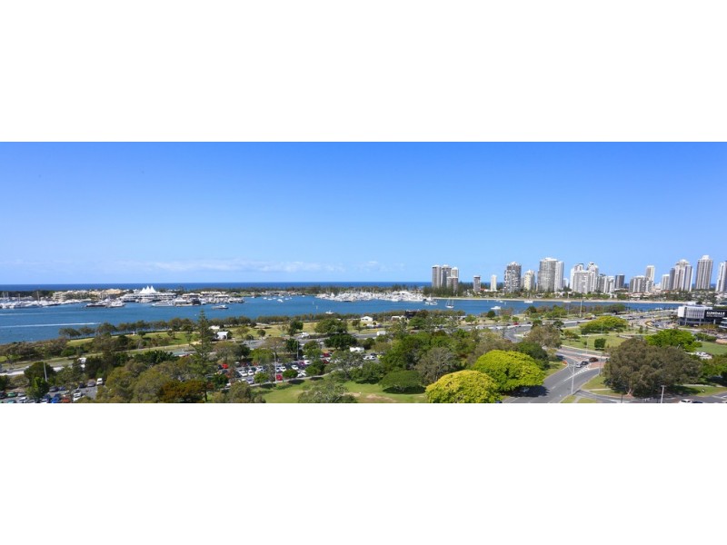 13E/10 Marine Parade, Southport QLD 4215