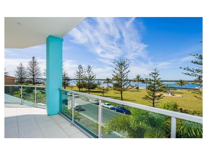 5/10 Oatland Esplanade, Runaway Bay QLD 4216