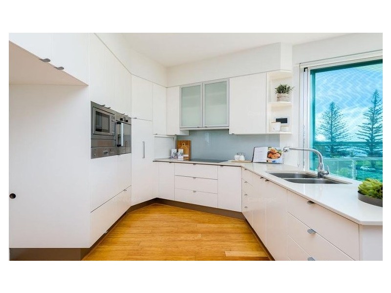 5/10 Oatland Esplanade, Runaway Bay QLD 4216
