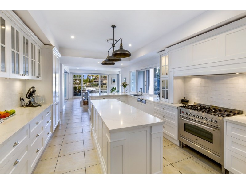 3 Inga Avenue, Surfers Paradise QLD 4217