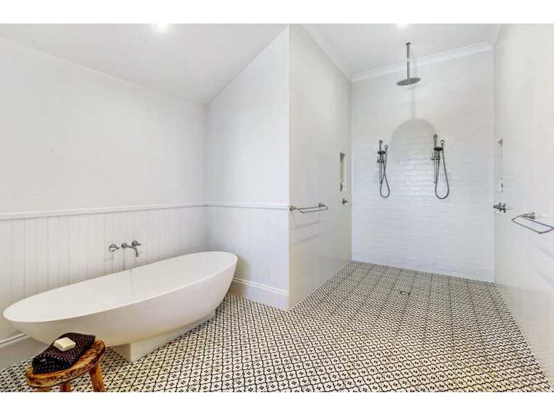 3 Inga Avenue, Surfers Paradise QLD 4217