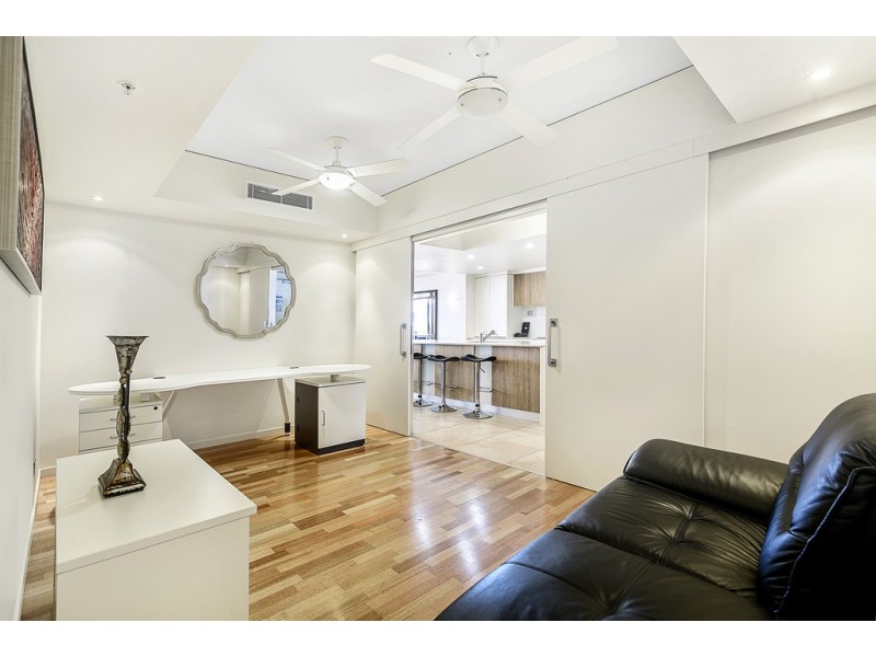 2802/22 Surf Parade, Broadbeach QLD 4218