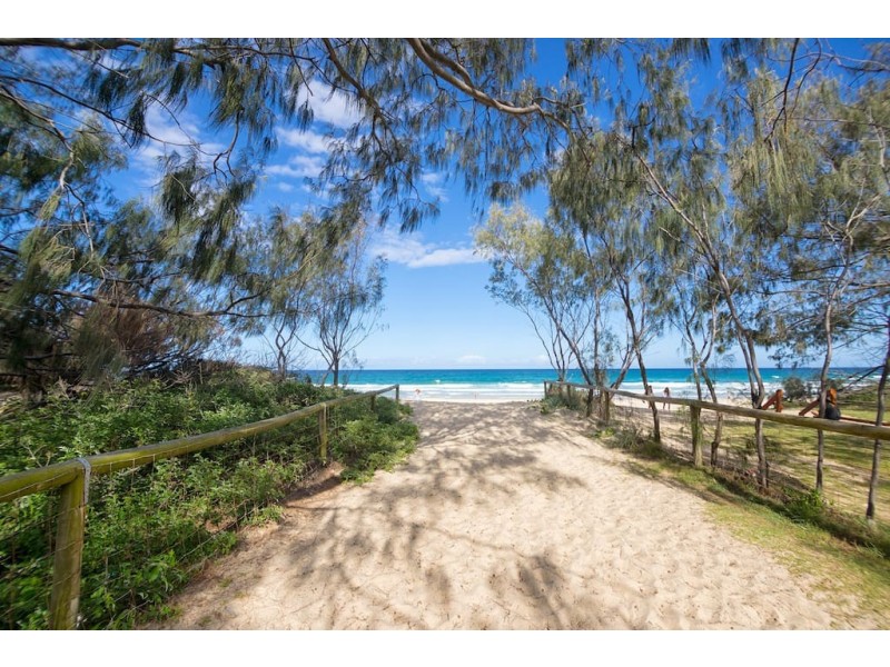 2802/22 Surf Parade, Broadbeach QLD 4218