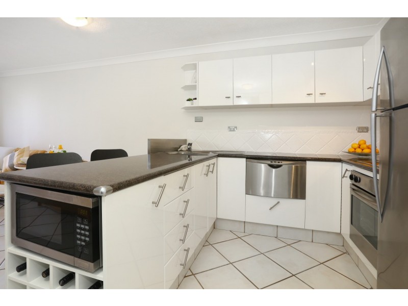 37/2943 “Alexander” Surfers Paradise Boulevard, Surfers Paradise QLD 4217