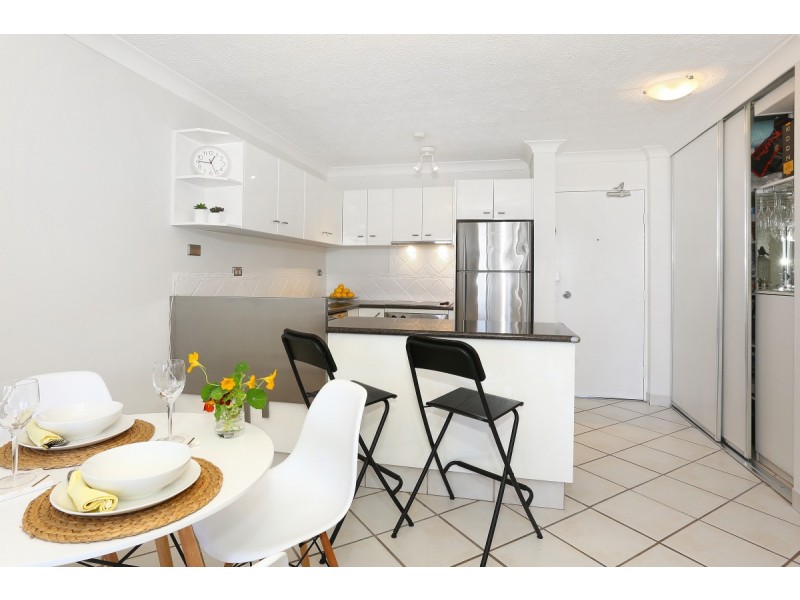 37/2943 “Alexander” Surfers Paradise Boulevard, Surfers Paradise QLD 4217