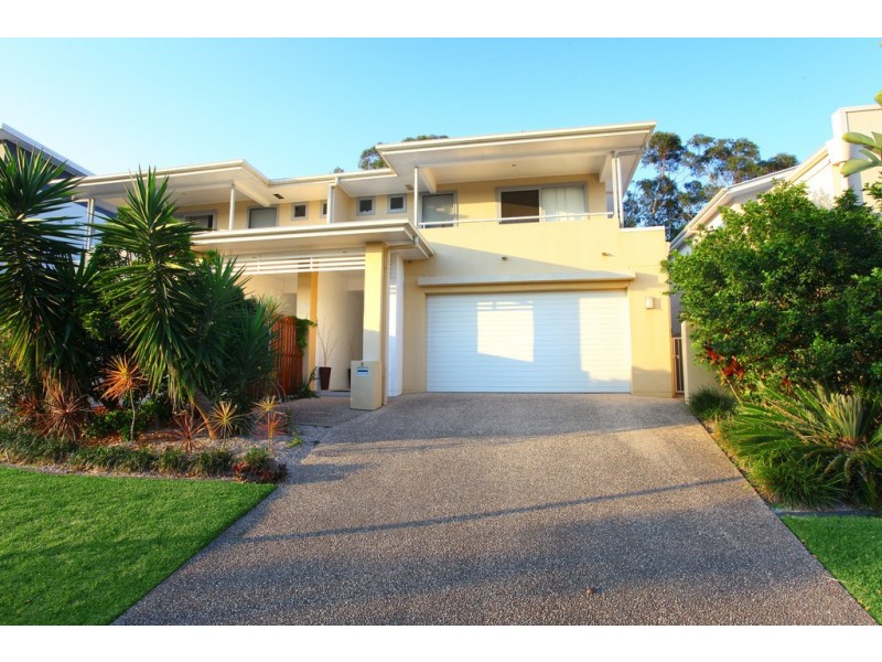 2/1012 Lakeview Terrace, Benowa QLD 4217
