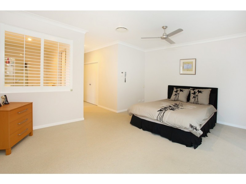 2/1012 Lakeview Terrace, Benowa QLD 4217