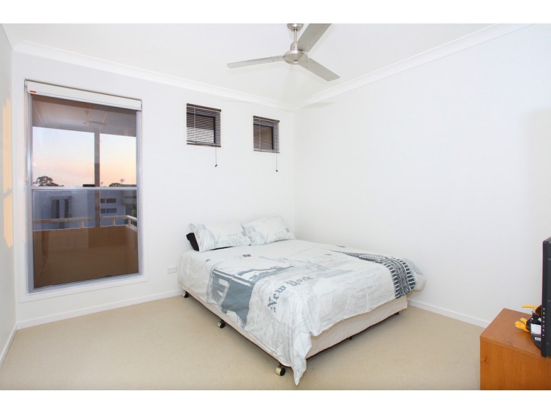 2/1012 Lakeview Terrace, Benowa QLD 4217