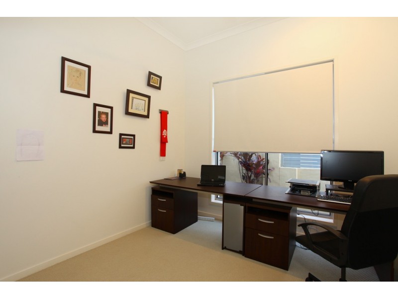 2/1012 Lakeview Terrace, Benowa QLD 4217