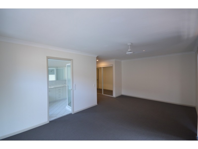 1/6 Crombie Avenue, Surfers Paradise QLD 4217