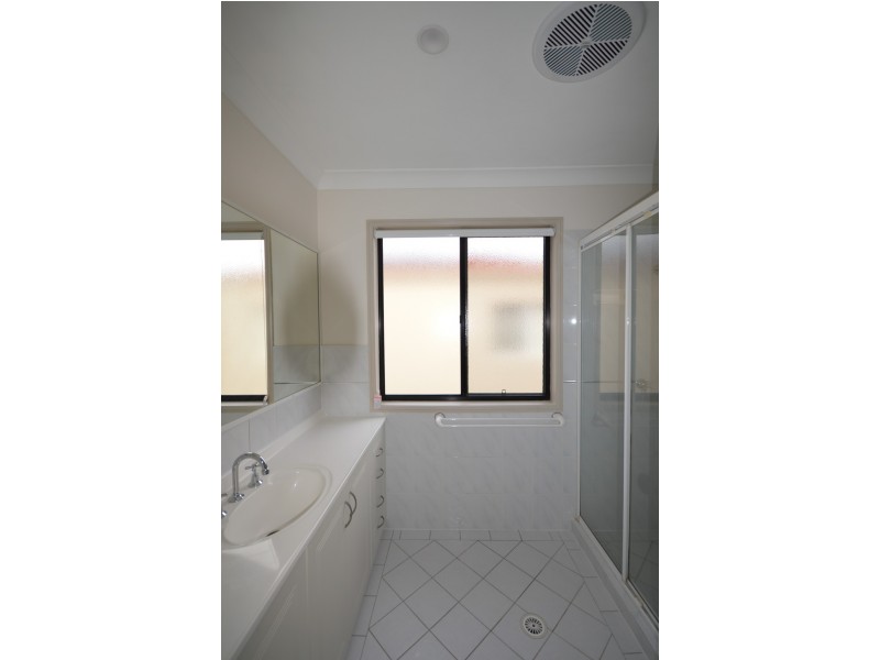 1/6 Crombie Avenue, Surfers Paradise QLD 4217