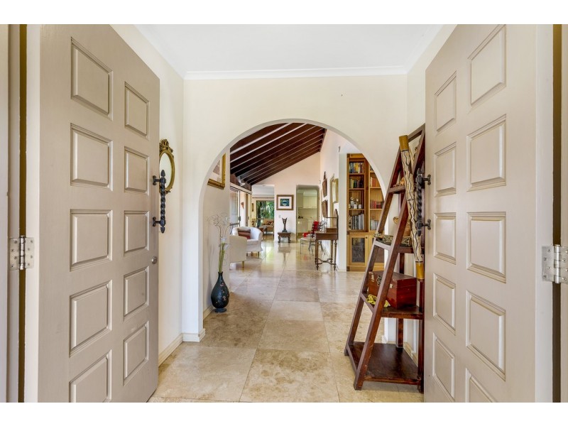 13 Wallaby Place, Sorrento QLD 4217