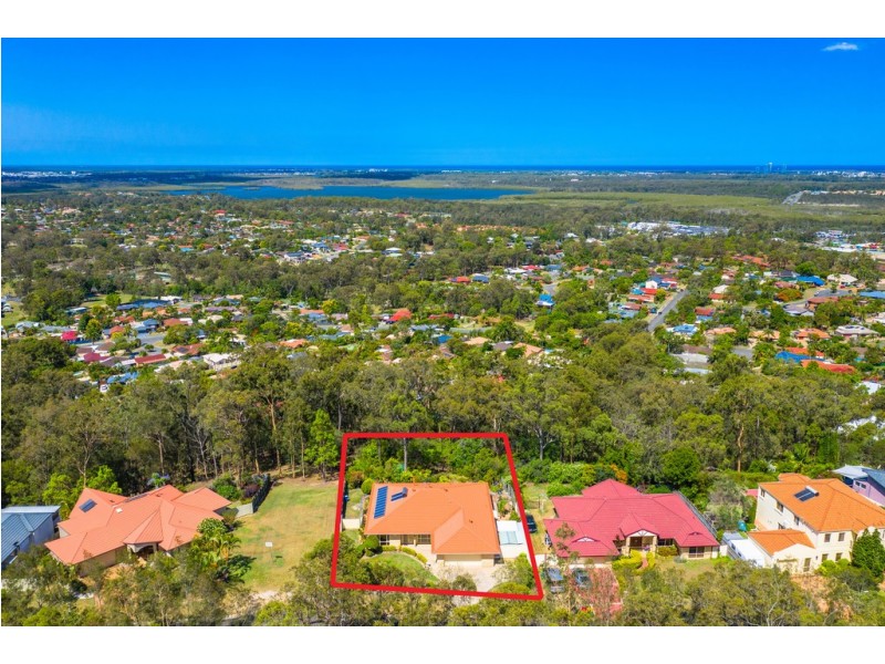 19 Highvale Drive, Helensvale QLD 4212