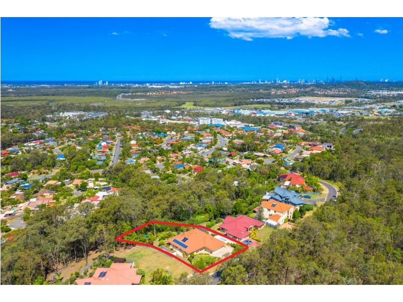 19 Highvale Drive, Helensvale QLD 4212