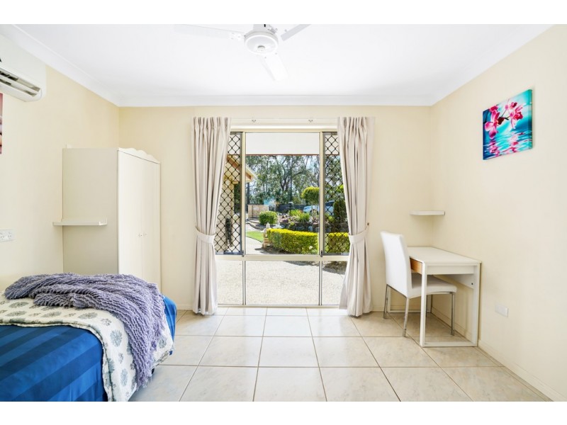 19 Highvale Drive, Helensvale QLD 4212