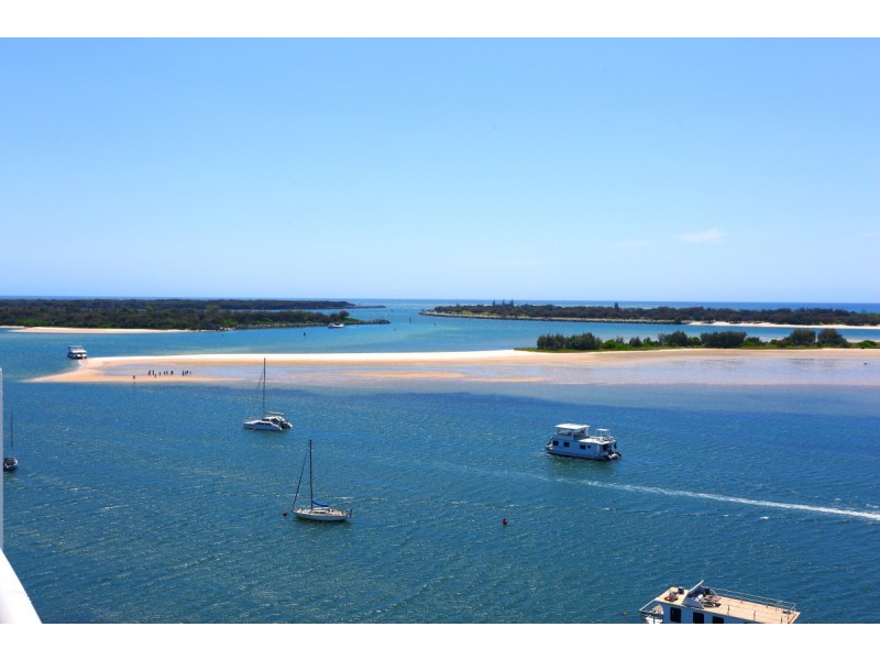 906/300 Marine Parade, Labrador QLD 4215