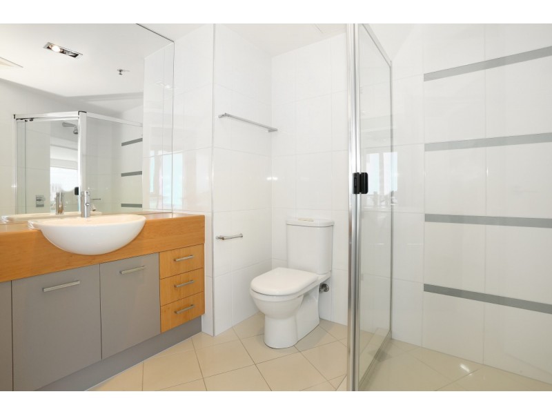 906/300 Marine Parade, Labrador QLD 4215