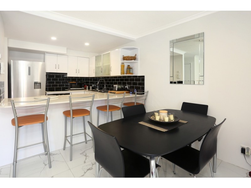 17/17 Genoa Street, Surfers Paradise QLD 4217