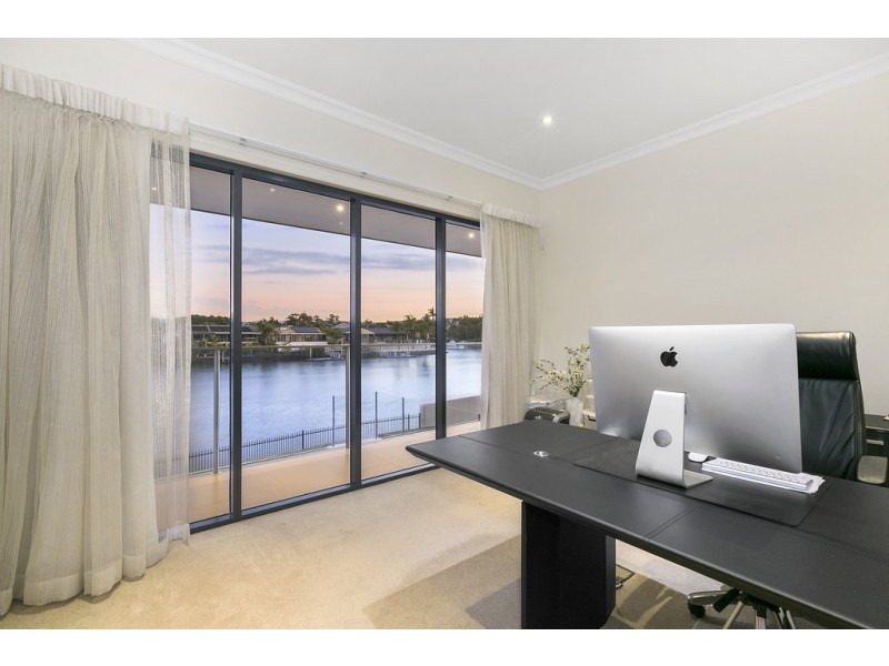 127 Sir Bruce Small Boulevard, Benowa Waters QLD 4217