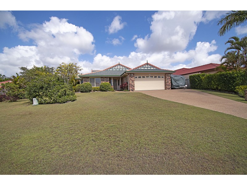 18 Oakhill Crescent, Parkwood QLD 4214