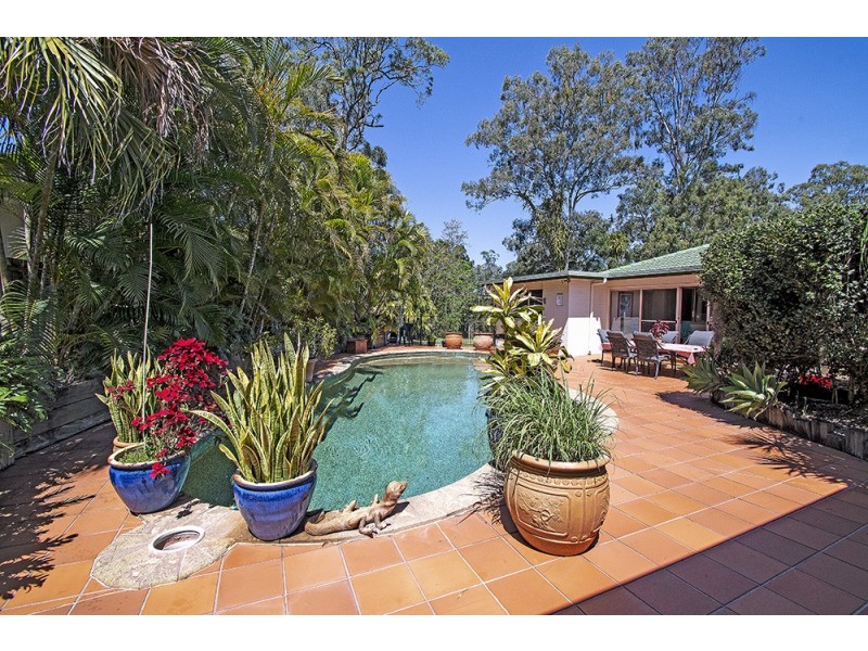 8 Bellara Street, Ashmore QLD 4214