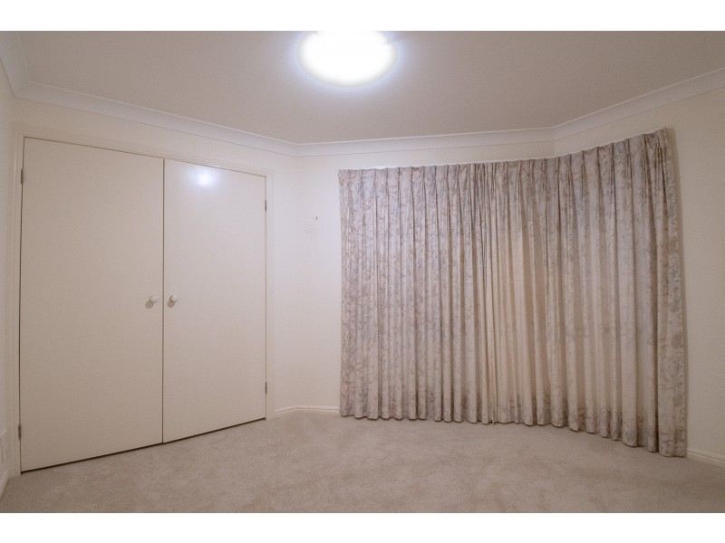 14 Greg Norman Crescent, Parkwood QLD 4214