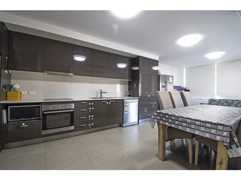 10/43 Lenneberg Street, Southport QLD 4215