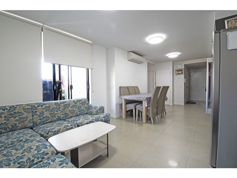 10/43 Lenneberg Street, Southport QLD 4215