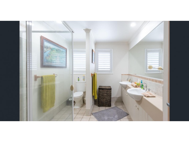 116 Slatyer Avenue, Bundall QLD 4217