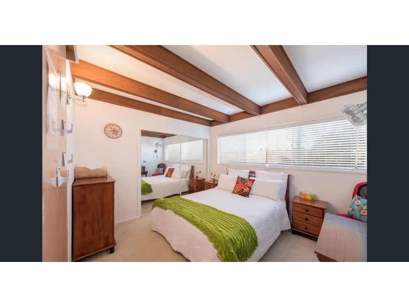 116 Slatyer Avenue, Bundall QLD 4217